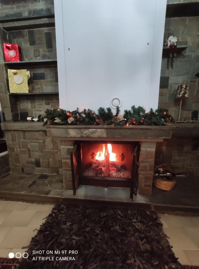 Johnny'S Loft Appartement Agrinio Buitenkant foto